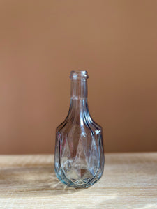 Malá skleněná váza